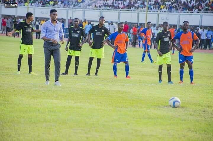 samuel eto'o equipe football sponsor SCB ciment bouclier